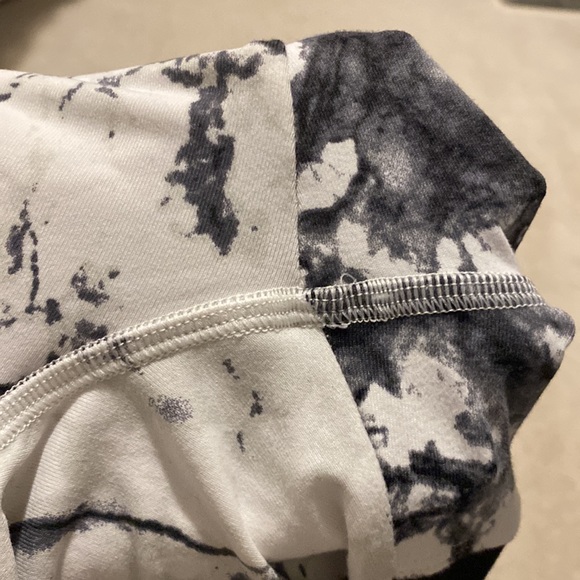 EUC Victoria’s Secret Pink Leggings - Picture 7 of 8